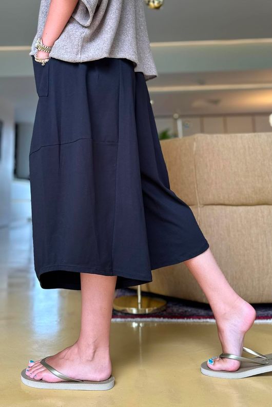 Oscar Pleat Culotte Black